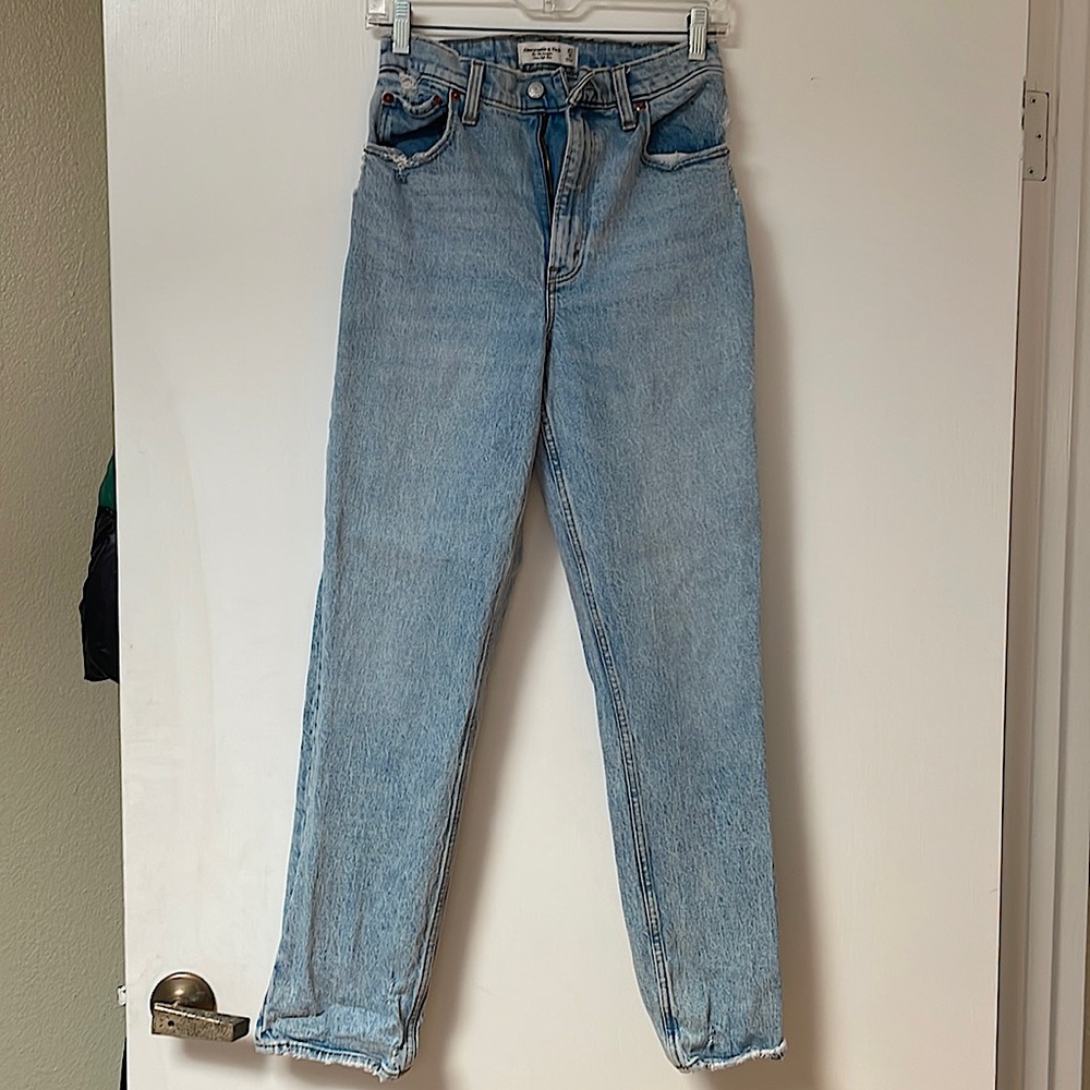 Abercrombie & Fitch curve love size 4 regular light washed jeans